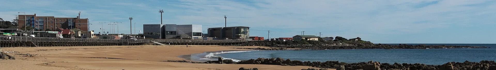 West Beach and foreshore at Burnie