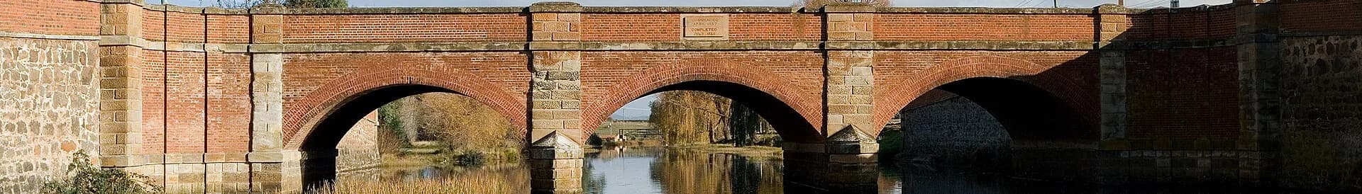 Red Bridge and Elizabeth River at Campbell Town