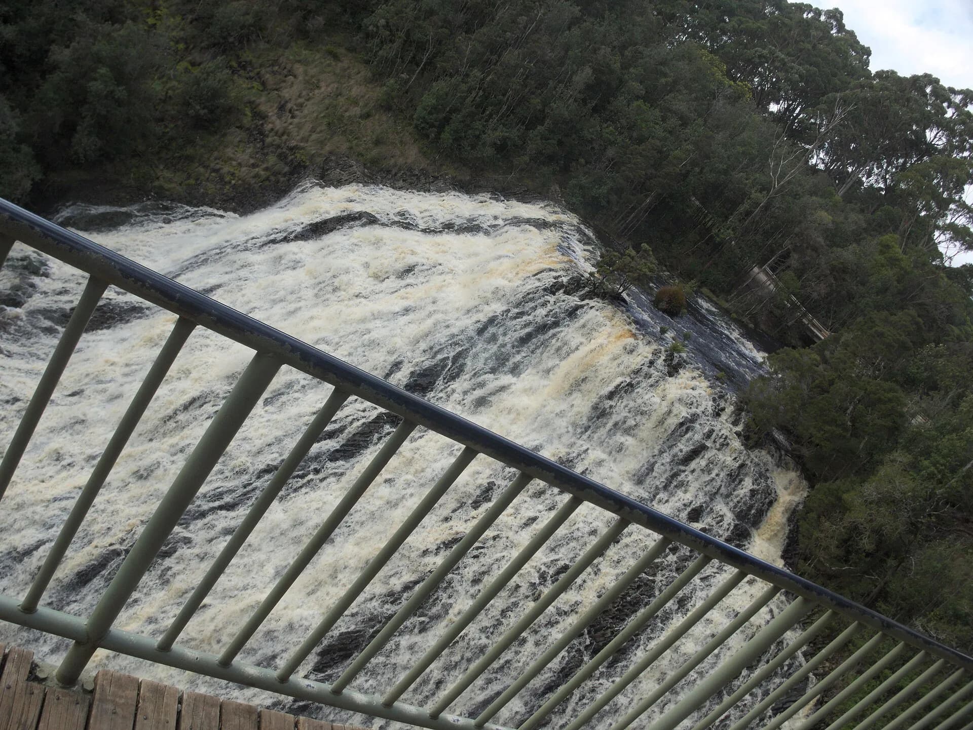 Close view of the rock columns at Dip Falls