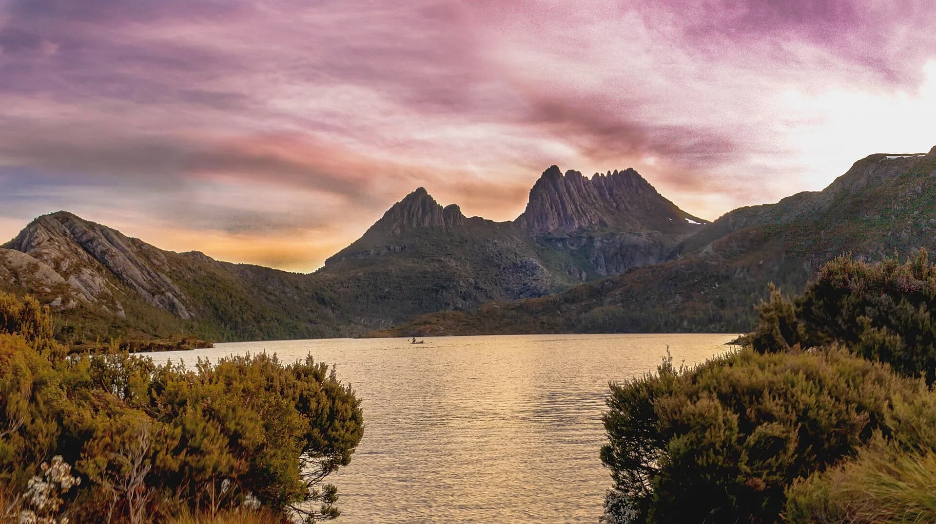 Dove Lake and Cradle Mountain in fading evening light