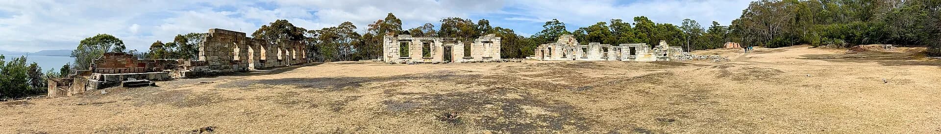 Panoramic views of Nubeena and its Tasman Peninsula setting