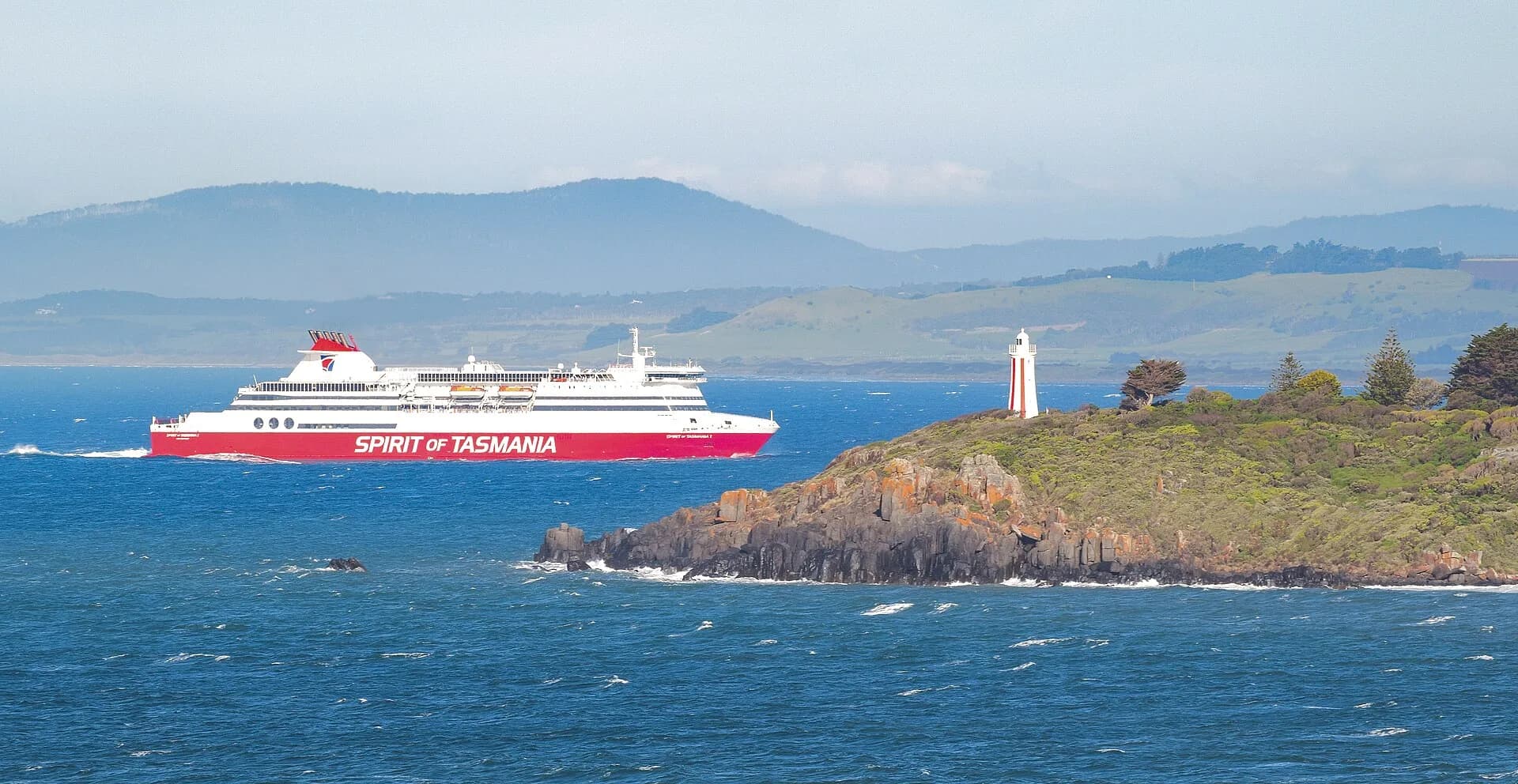 Spirit of Tasmania entering the Mersey River at Devonport