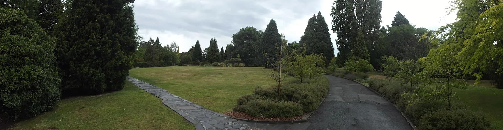 Wide view across Hobart from the Queens Domain