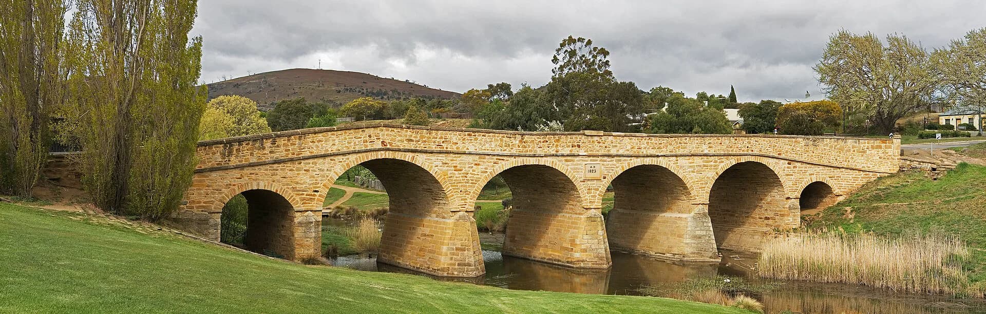 A wide view of Richmond Bridge over the Coal River